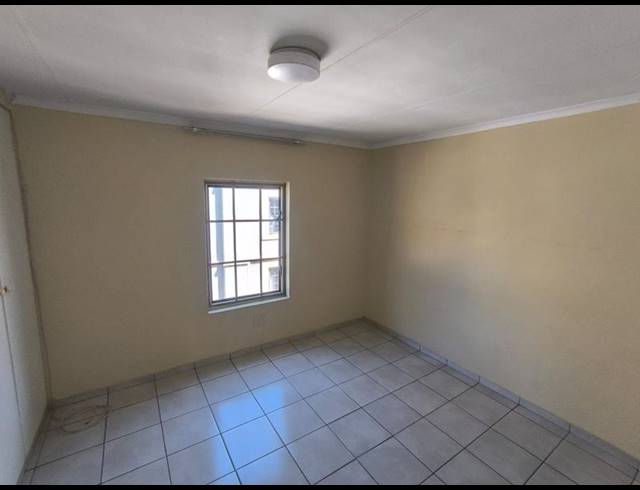 3 BEDROOM PROPERTY TO RENT IN MURRAYFIELD